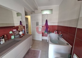 Foto 22 - Three-room apartment Leonardo Bianchi
 
20, Benevento - photo 22