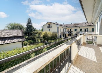 Balcone - Semi-detached Villa VIA DANTE ALIGHIERI
 
123, Agrate Brianza - photo 38