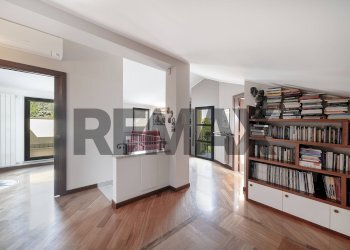 Hall / corridoio - Semi-detached Villa VIA DANTE ALIGHIERI
 
123, Agrate Brianza - photo 44