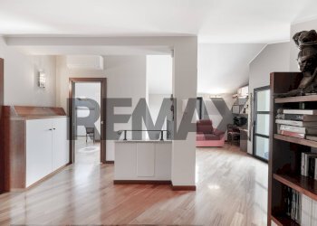 Hall / corridoio - Semi-detached Villa VIA DANTE ALIGHIERI
 
123, Agrate Brianza - photo 45