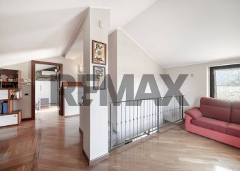 Soggiorno - Semi-detached Villa VIA DANTE ALIGHIERI
 
123, Agrate Brianza - photo 46