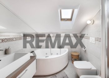 Bagno - Semi-detached Villa VIA DANTE ALIGHIERI
 
123, Agrate Brianza - photo 56