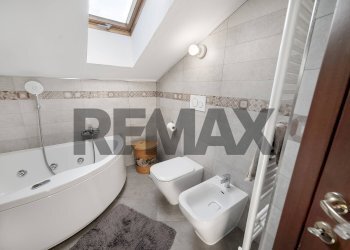 Bagno - Semi-detached Villa VIA DANTE ALIGHIERI
 
123, Agrate Brianza - photo 58