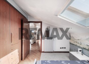 Camera / camera da letto - Semi-detached Villa VIA DANTE ALIGHIERI
 
123, Agrate Brianza - photo 64