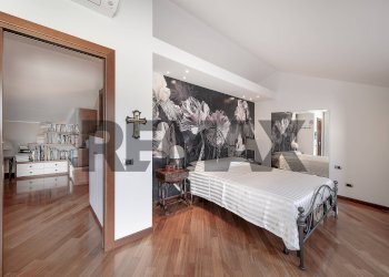 Camera / camera da letto - Semi-detached Villa VIA DANTE ALIGHIERI
 
123, Agrate Brianza - photo 68
