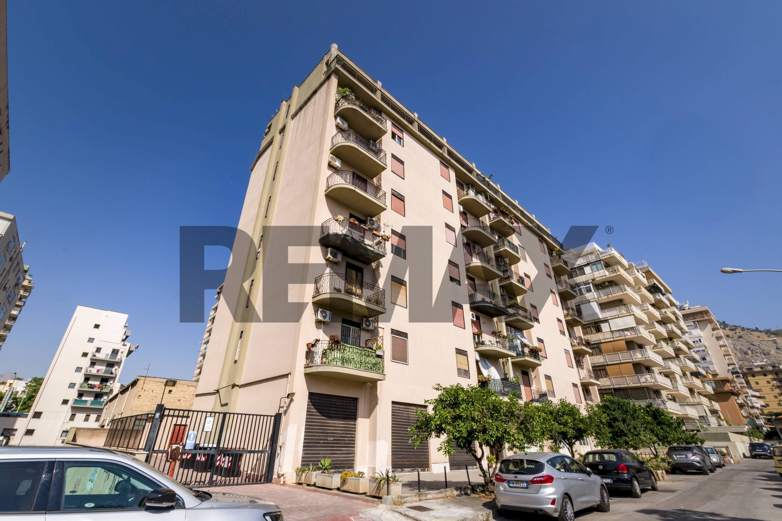 Edificio all\'aperto - Trilocale Via Ammiraglio Persano
 
44, Palermo - foto 1