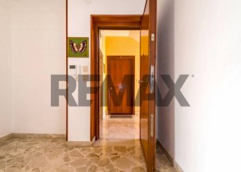 Hall / corridoio - Trilocale Via Ammiraglio Persano
44, Palermo - foto 9