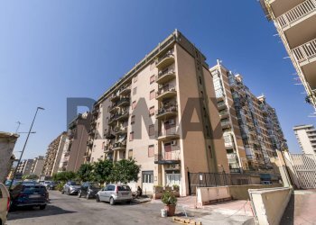 Edificio all\'aperto - Trilocale Via Ammiraglio Persano
44, Palermo - foto 24