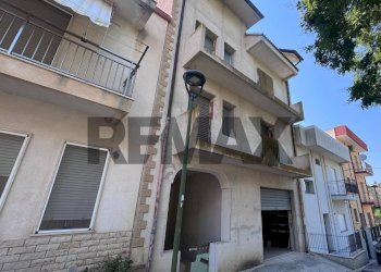 Edificio all\'aperto - Independent house Via G. Verga
 
snc, Salemi - photo 1