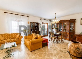 Sala da pranzo - Appartamento Piazza San Marino
 
2, Palermo - foto 5