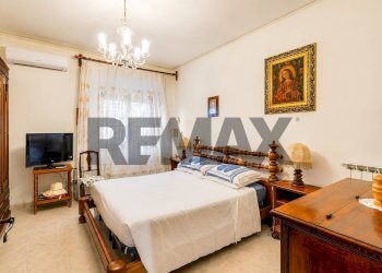 Camera / camera da letto - Appartamento Piazza San Marino
 
2, Palermo - foto 16