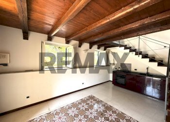 Stanza vuota - Semi-detached house Via Calliope
 
7, Palermo - photo 2