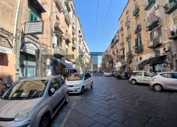 Edificio all\'aperto - Attività Commerciale Via Santi Giovanni E Paolo
139, Napoli - foto 18