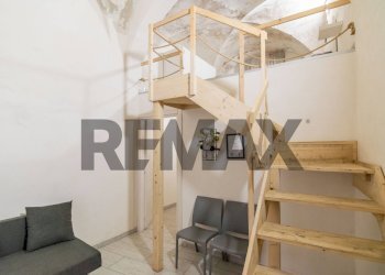 Scale - One-room apartment Via Sottile
 
7, Catania - photo 3