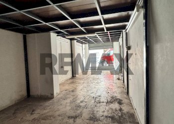 Parcheggio - Commercial Premises Via Canfora
2/4, Catania - photo 4