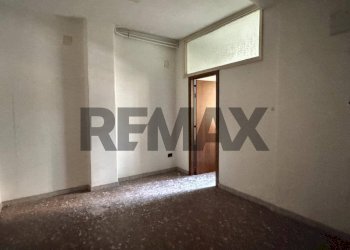 Stanza vuota - Commercial Premises Via Canfora
2/4, Catania - photo 7