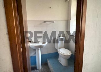 Bagno - Commercial Premises Via Canfora
2/4, Catania - photo 9