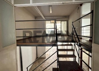 Scale - Commercial Premises Via Canfora
2/4, Catania - photo 11