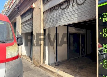Edificio all\'aperto - Commercial Premises Via Canfora
2/4, Catania - photo 17