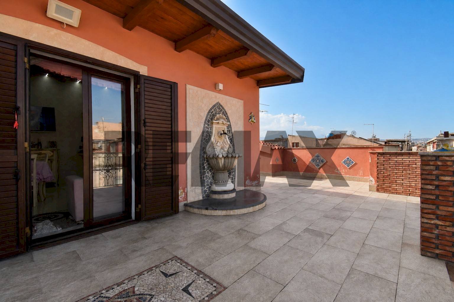 Terrazza - Casa indipendente Via Cordai
 
138, Catania - foto 1