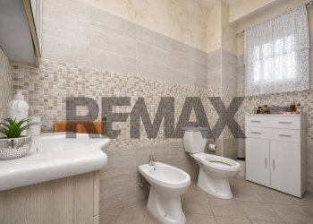Bagno - Quadrilocale Via Marcello Mastroianni
 
96, Catania - foto 19