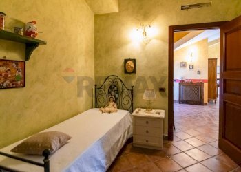 Camera / camera da letto - Villa Via Sant'Anna
 
snc, Belpasso - photo 32