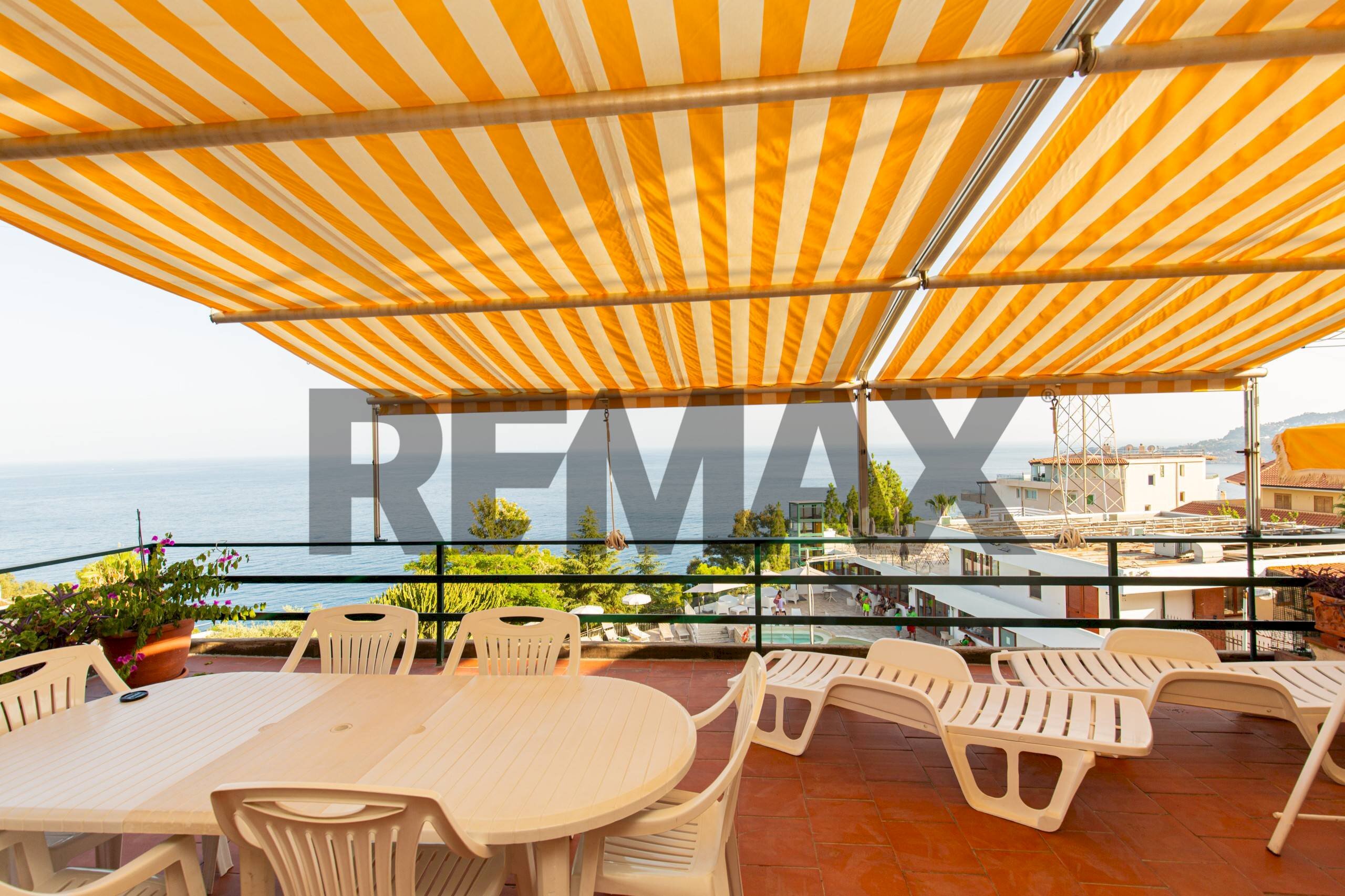 Terrazza - Two-room apartment Contrada Sillemi
 
2, Letojanni - photo 1
