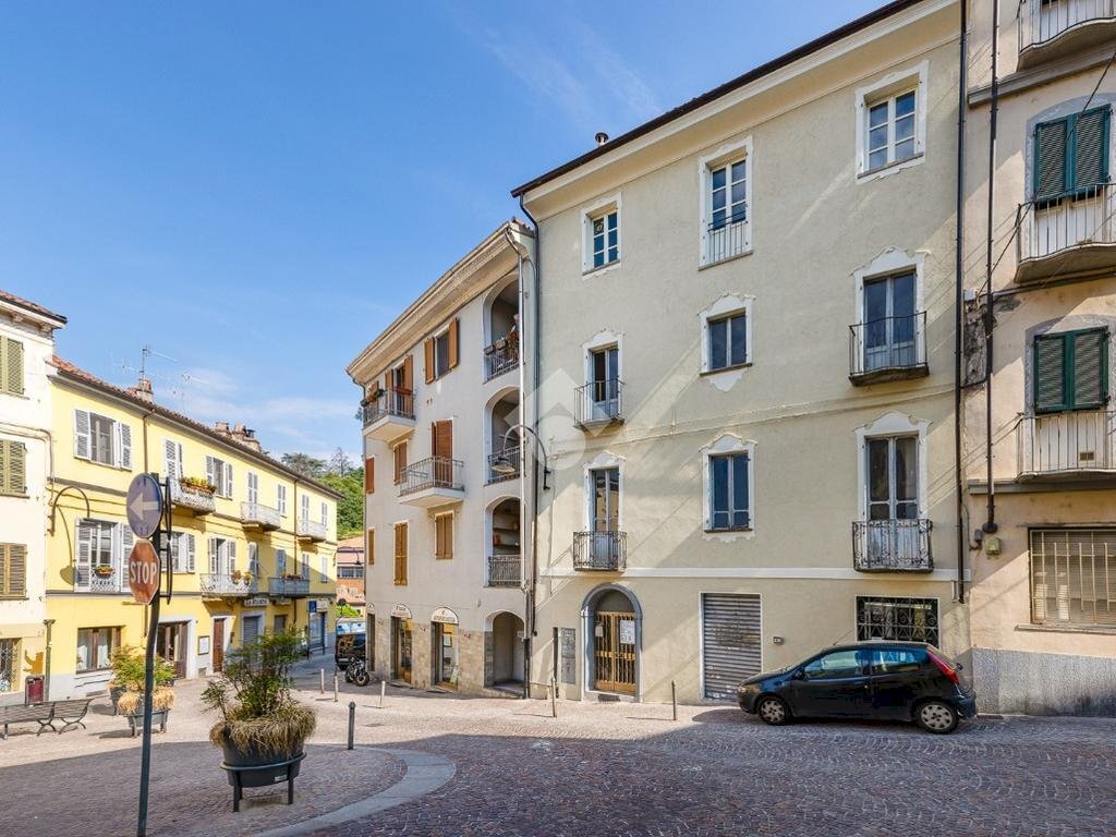 Apartment Piazza Gioberti, Ivrea - photo 1