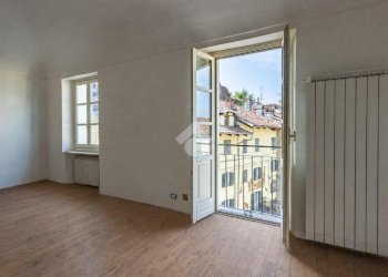 Apartment Piazza Gioberti, Ivrea - photo 6