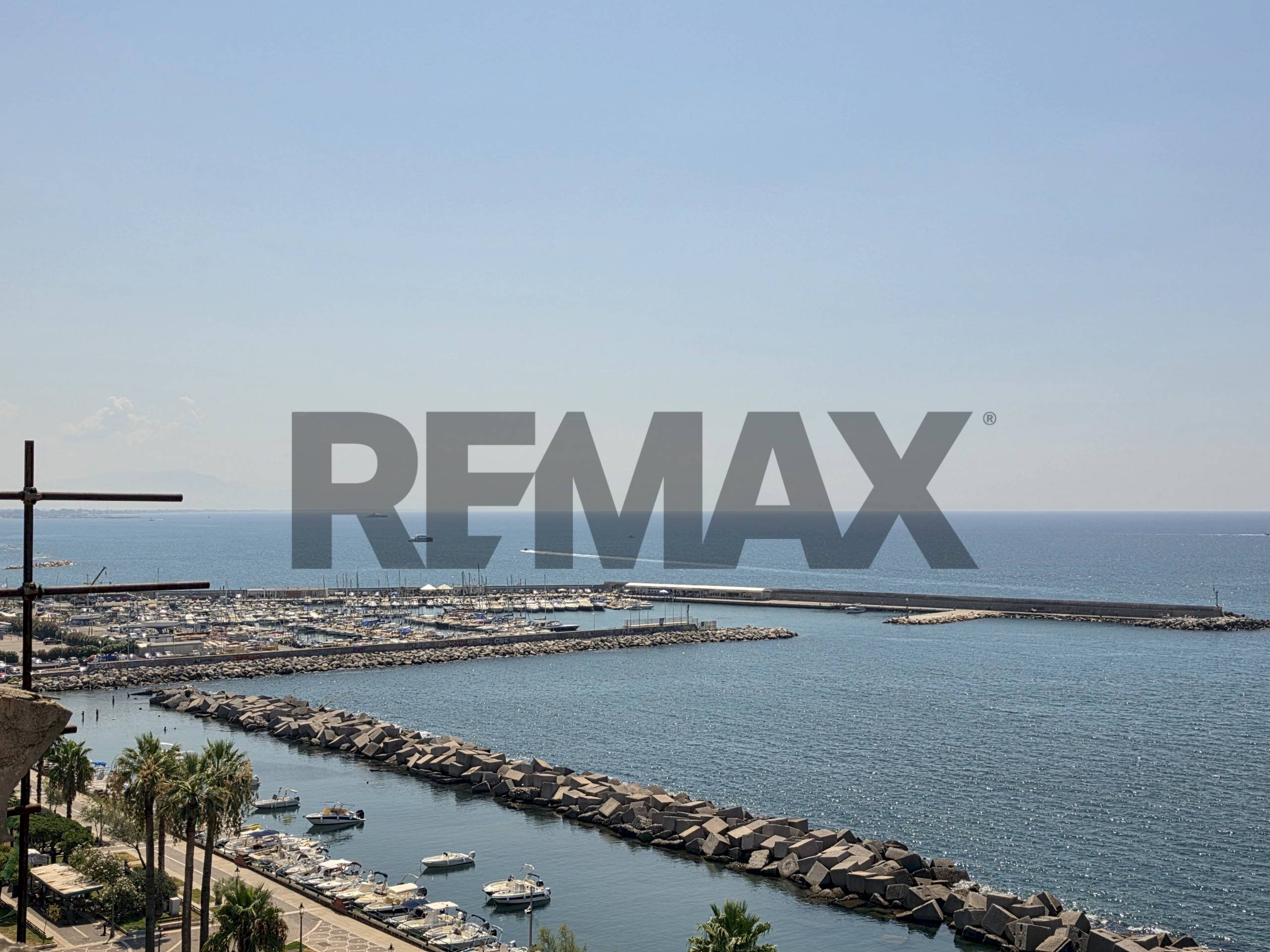 Vista dell\'acqua - Apartment Lungomare Trieste
 
112, Salerno - photo 1