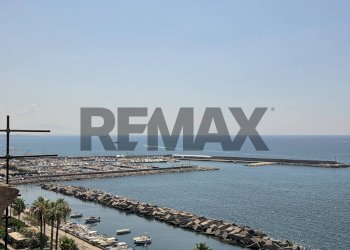 Vista dell\'acqua - Apartment Lungomare Trieste
 
112, Salerno - photo 1