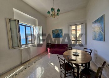 Sala da pranzo - Apartment Lungomare Trieste
 
112, Salerno - photo 3