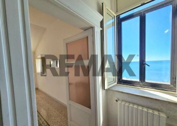 Hall / corridoio - Apartment Lungomare Trieste
 
112, Salerno - photo 6