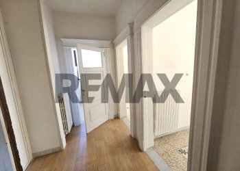 Hall / corridoio - Apartment Lungomare Trieste
 
112, Salerno - photo 10