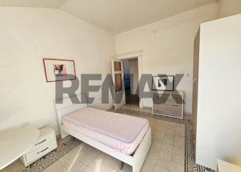 Camera / camera da letto - Apartment Lungomare Trieste
 
112, Salerno - photo 23