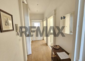 Hall / corridoio - Apartment Lungomare Trieste
 
112, Salerno - photo 25