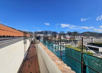 Balcone - Apartment Lungomare Trieste
 
112, Salerno - photo 27