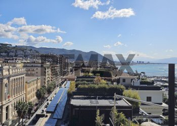 Edificio all\'aperto - Apartment Lungomare Trieste
 
112, Salerno - photo 31