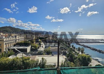 Vista delle montagne - Apartment Lungomare Trieste
 
112, Salerno - photo 33