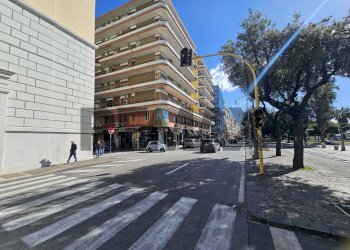 Edificio all\'aperto - Apartment Lungomare Trieste
 
112, Salerno - photo 38