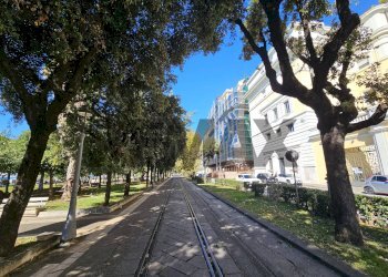 Edificio all\'aperto - Apartment Lungomare Trieste
 
112, Salerno - photo 39