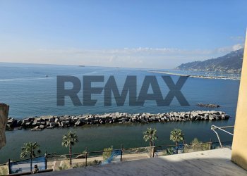 Vista dell\'acqua - Apartment Lungomare Trieste
 
112, Salerno - photo 43