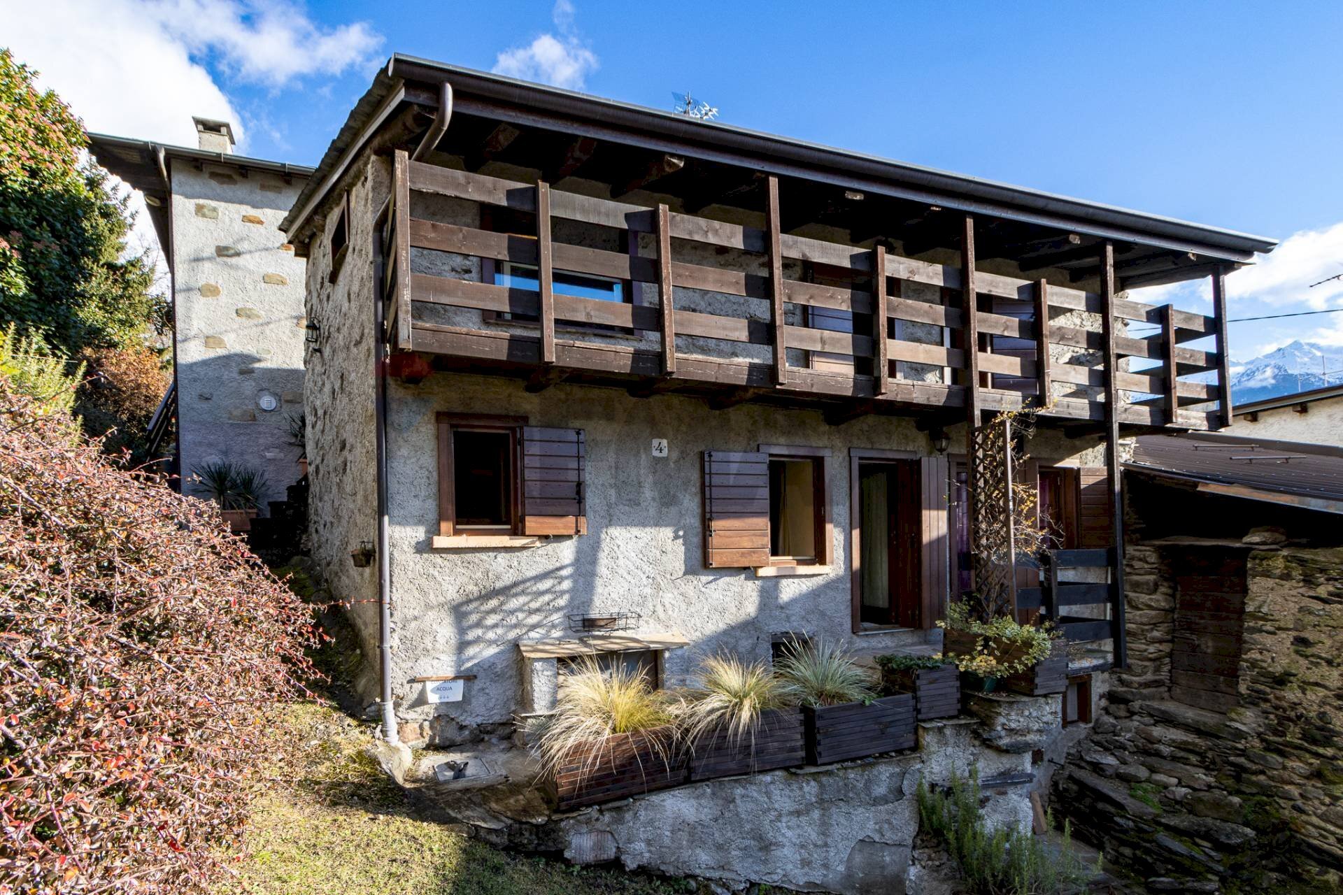 Casa all\'aperto - Independent house via Ca' Vervio
 
4, Montagna in Valtellina - photo 1