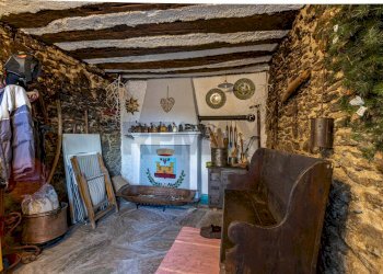 Soggiorno - Casa indipendente via Ca' Vervio
 
4, Montagna in Valtellina - foto 4