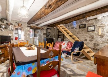 Sala da pranzo - Casa indipendente via Ca' Vervio
 
4, Montagna in Valtellina - foto 8