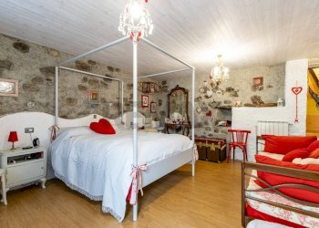 Camera / camera da letto - Casa indipendente via Ca' Vervio
 
4, Montagna in Valtellina - foto 16