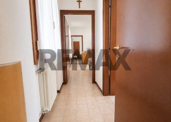 Hall / corridoio - Independent house via Pospagliaro
 
7, Bosisio Parini - photo 23
