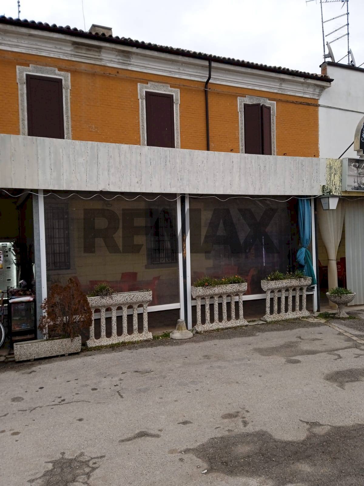Casa all\'aperto - Quadrilocale Viale Adriatico
 
137, Masi Torello - foto 1