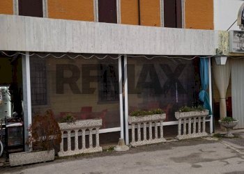 Casa all\'aperto - Quadrilocale Viale Adriatico
 
137, Masi Torello - foto 1