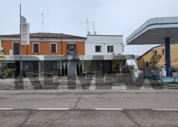 Edificio all\'aperto - Quadrilocale Viale Adriatico
 
137, Masi Torello - foto 8